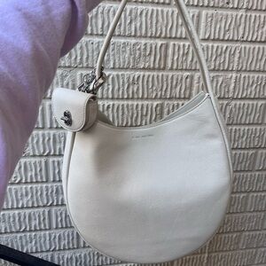 Marc Jacob’s White Shoulder Bag